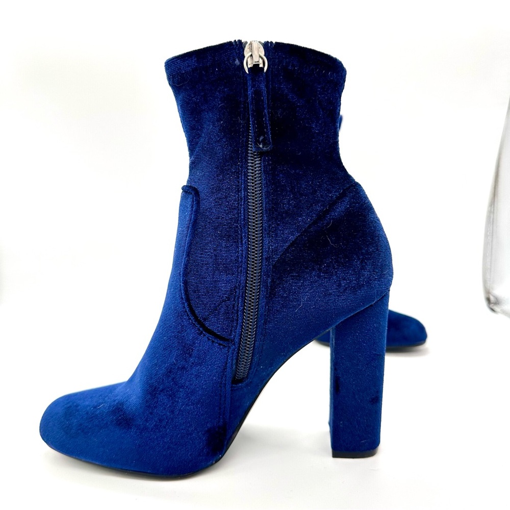 Steve Madden Edit Navy Velvet Blue High Heel Low-Calf Sock Boots Sz 5.5
